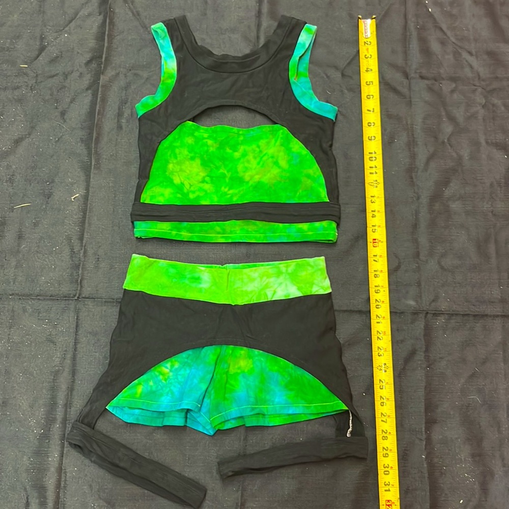 Elemental Hues Crop Top and Short Set - Picture 2 of 4